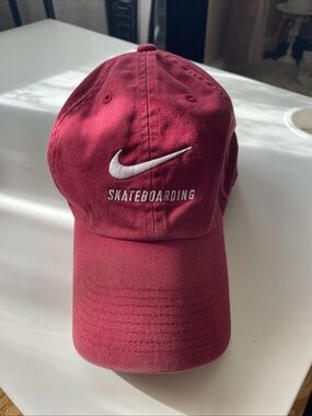 Nike Red and Black Skateboarding Cap